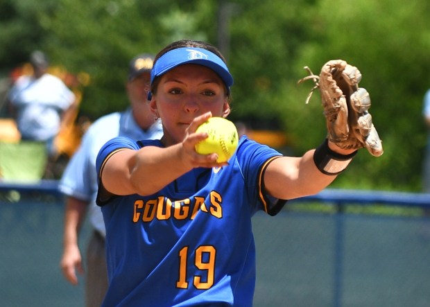 East's Raechel Schumann winds and delivers (BILL RUDICK for MediaNews Group)