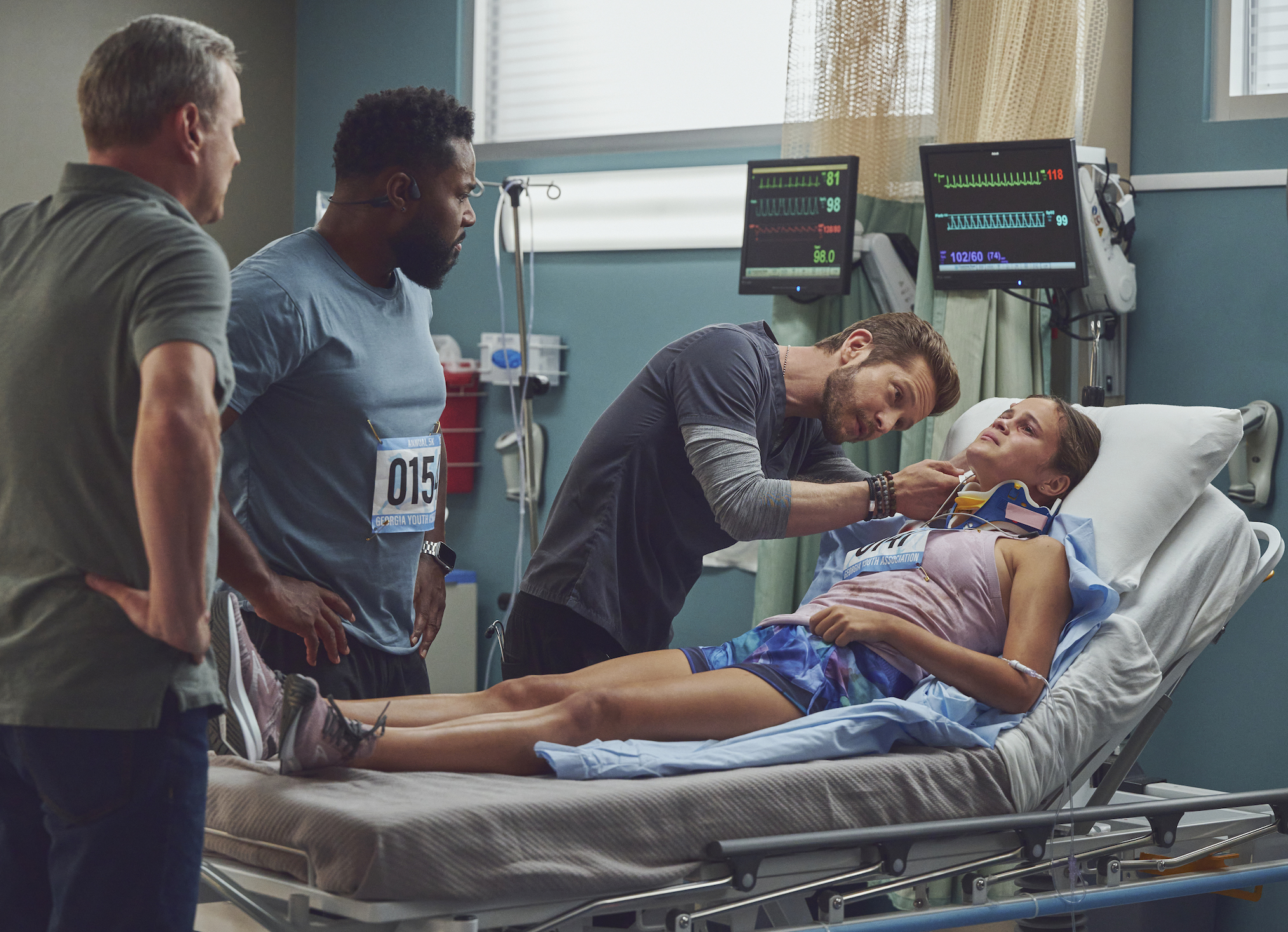 Malcolm-Jamal Warner as AJ, Matt Czuchry as Conrad in The Resident