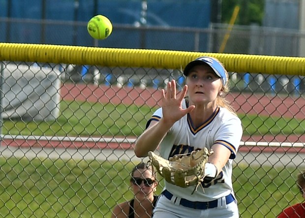 West RF Sami Harple with the running grab (BILL RUDICK for MediaNews Group)